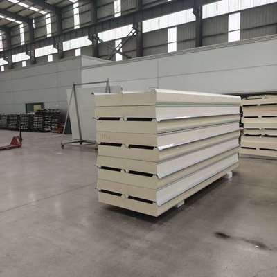 chất lượng  Roof panels with the polyisocyanurate (PIR) rigid foam core  nhà máy sản xuất