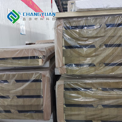 Vật liệu lợp Tấm cách nhiệt Polyurethane Foam Sandwich