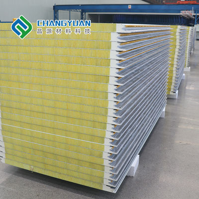 Bảng điều khiển tường PU Sandwich bền bỉ Bảng điều khiển bánh sandwich chống ăn mòn Polyurethane