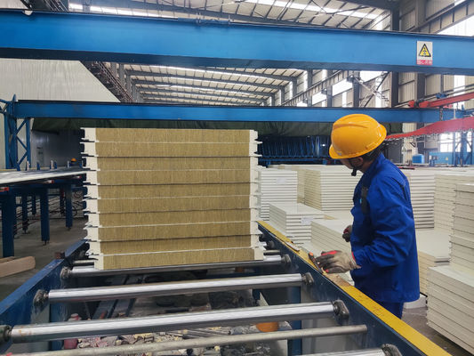 Kháng cháy nhiệt cách nhiệt Pu bảng tường / Pu bảng tường chống ăn mòn bảng cho xây dựng