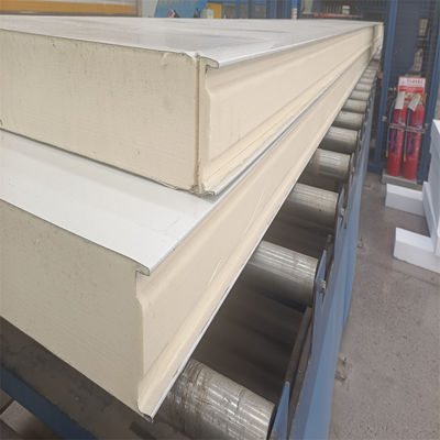 Bảng sandwich polyurethane chống nước 45kg / m3 mật độ chống ẩm Bảng phòng lạnh