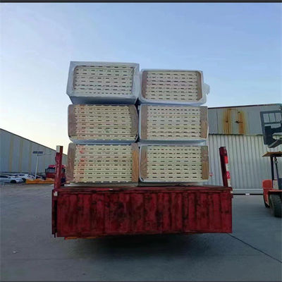 Polyurethane sandwich panel cho cách điện âm thanh và chống thấm