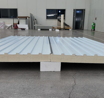 Các tấm mái nhà sandwich polyurethane tùy chỉnh với các tấm tường lớn bằng vải đá / thủy tinh