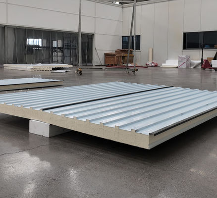 Cấu trúc bánh sandwich chống cháy PU bánh sandwich mái với B1/B2 Fire Rating Great Wall Panels