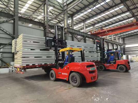 Tấm lợp PIR chống ăn mòn với khả năng cách âm và cách nhiệt vượt trội cho các tòa nhà công nghiệp