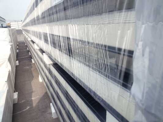 Tấm lợp PIR chống ăn mòn với khả năng cách âm và cách nhiệt vượt trội cho các tòa nhà công nghiệp