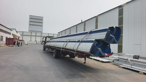 Khả năng tải trọng cao sàn kim loại lợp lợp với thép kẽm và chiều dài tùy chỉnh lên đến 6000mm